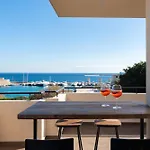 Будинок відпочинку Hamilton Elite Penthouse Rhodes City