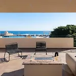 Hamilton Elite Penthouse Будинок відпочинку Rhodes City