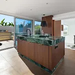 Будинок відпочинку Hamilton Elite Penthouse