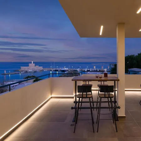 Hamilton Elite Penthouse Nyaraló