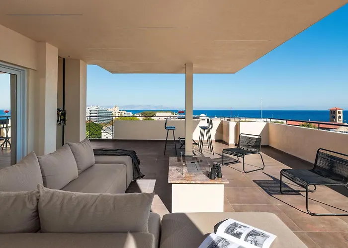 Hamilton Elite Penthouse