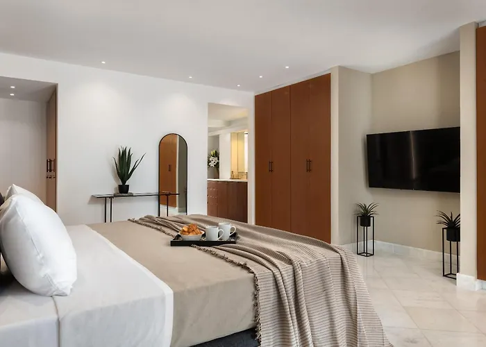 Hamilton Elite Penthouse Rhodes City