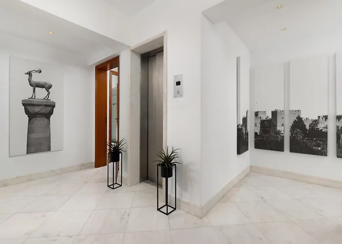 Hamilton Elite Penthouse Nyaraló Rhodes City